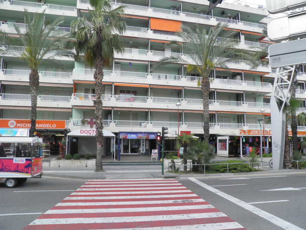 Book Mercurio Salou Apartment Екстериор снимка