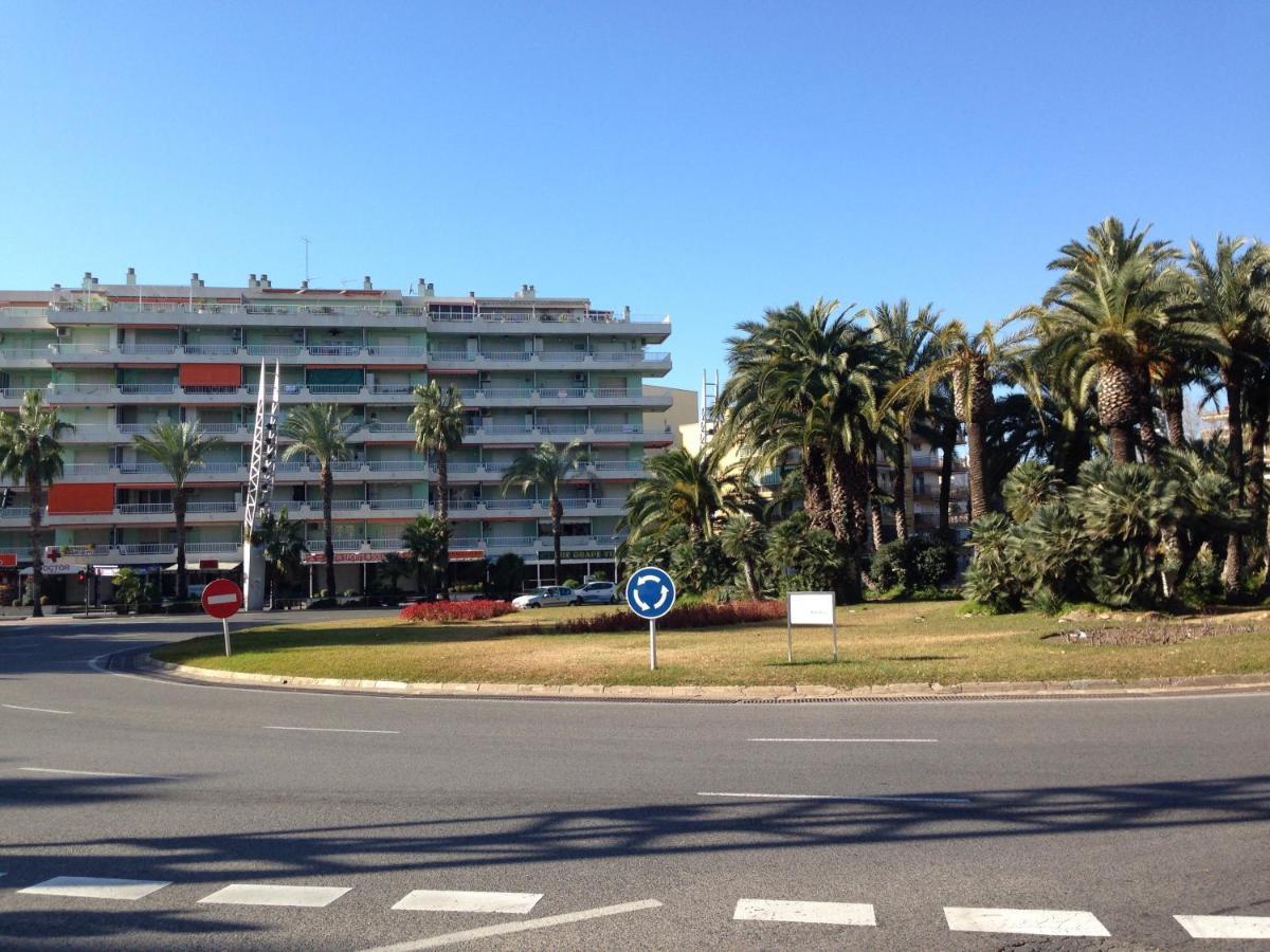 Book Mercurio Salou Apartment Стая снимка